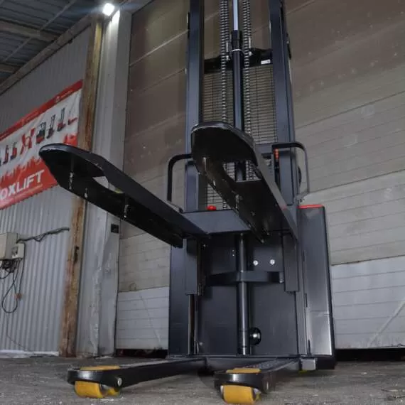 OXLIFT AX 1230H 3000 Мм 1200 Кг Самоходный Штабелер в Уфе купить по выгодной цене 100kwatt.ru